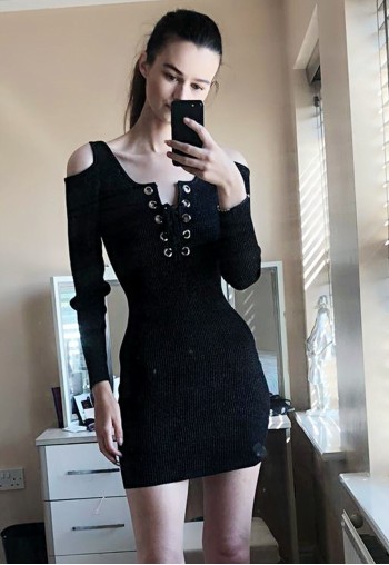 Cold Shoulder Bodycon Dress With Long Sleeves In Gold Sparkl